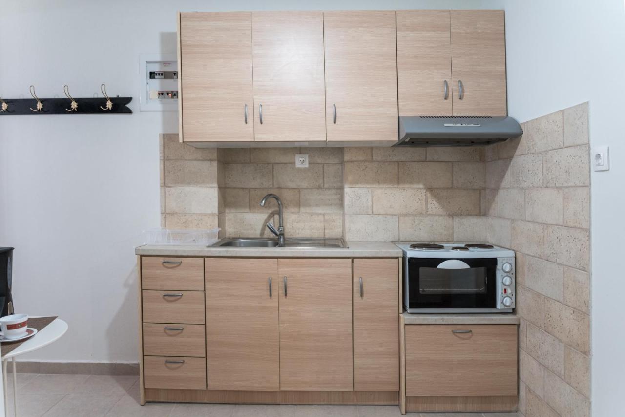 Athenais Apartment Ликсури Екстериор снимка