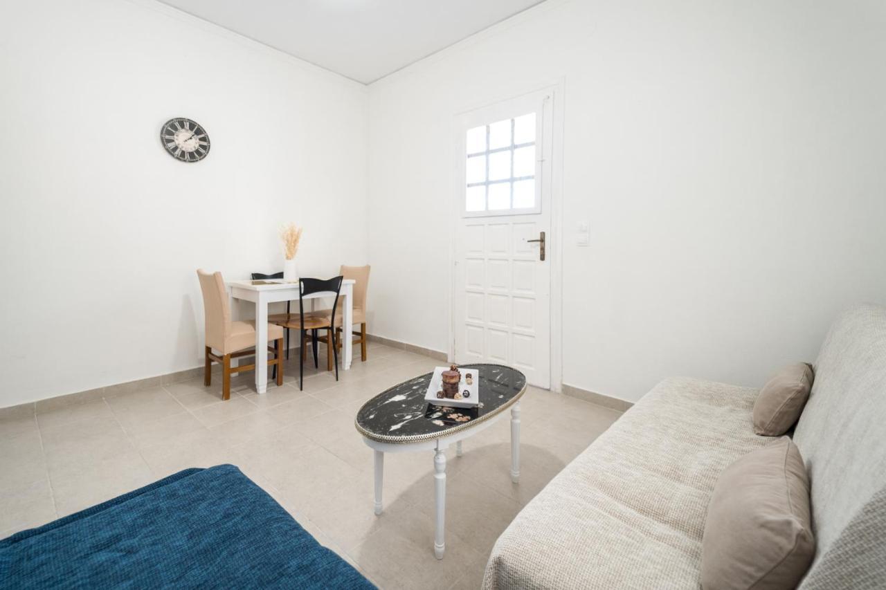 Athenais Apartment Ликсури Екстериор снимка