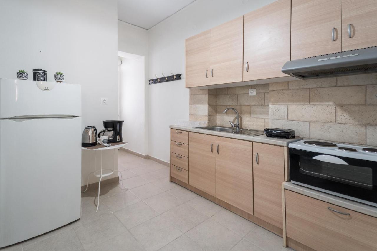 Athenais Apartment Ликсури Екстериор снимка
