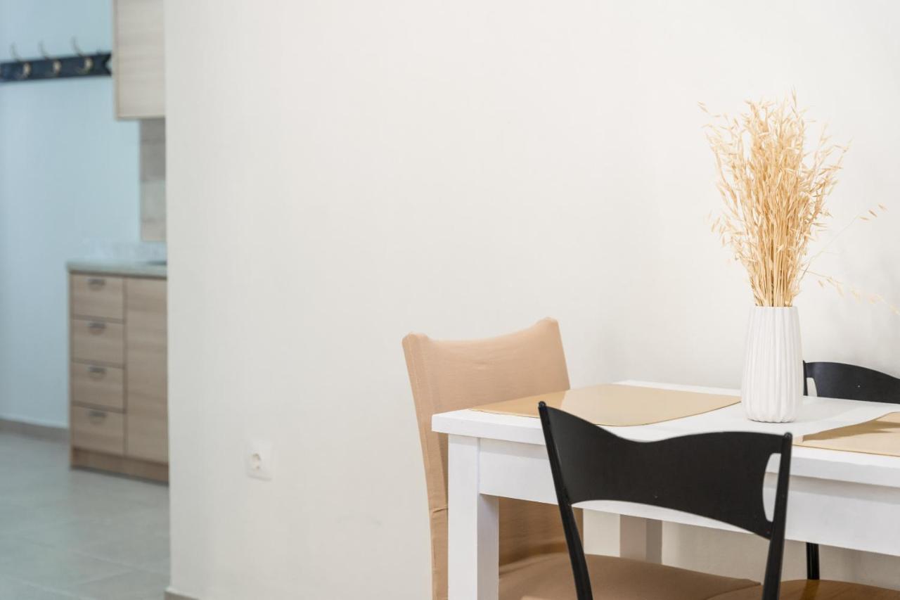 Athenais Apartment Ликсури Екстериор снимка